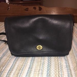 Black shoulder bag-Coach